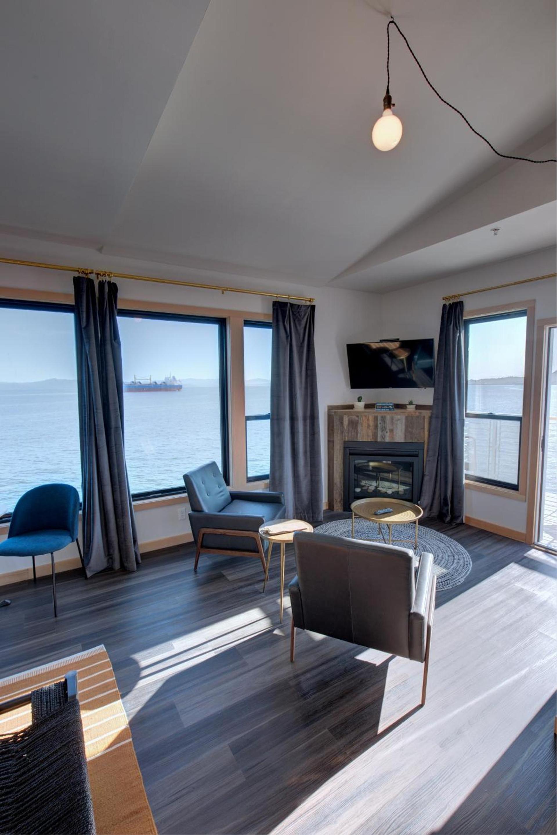 Bowline Hotel photo 73