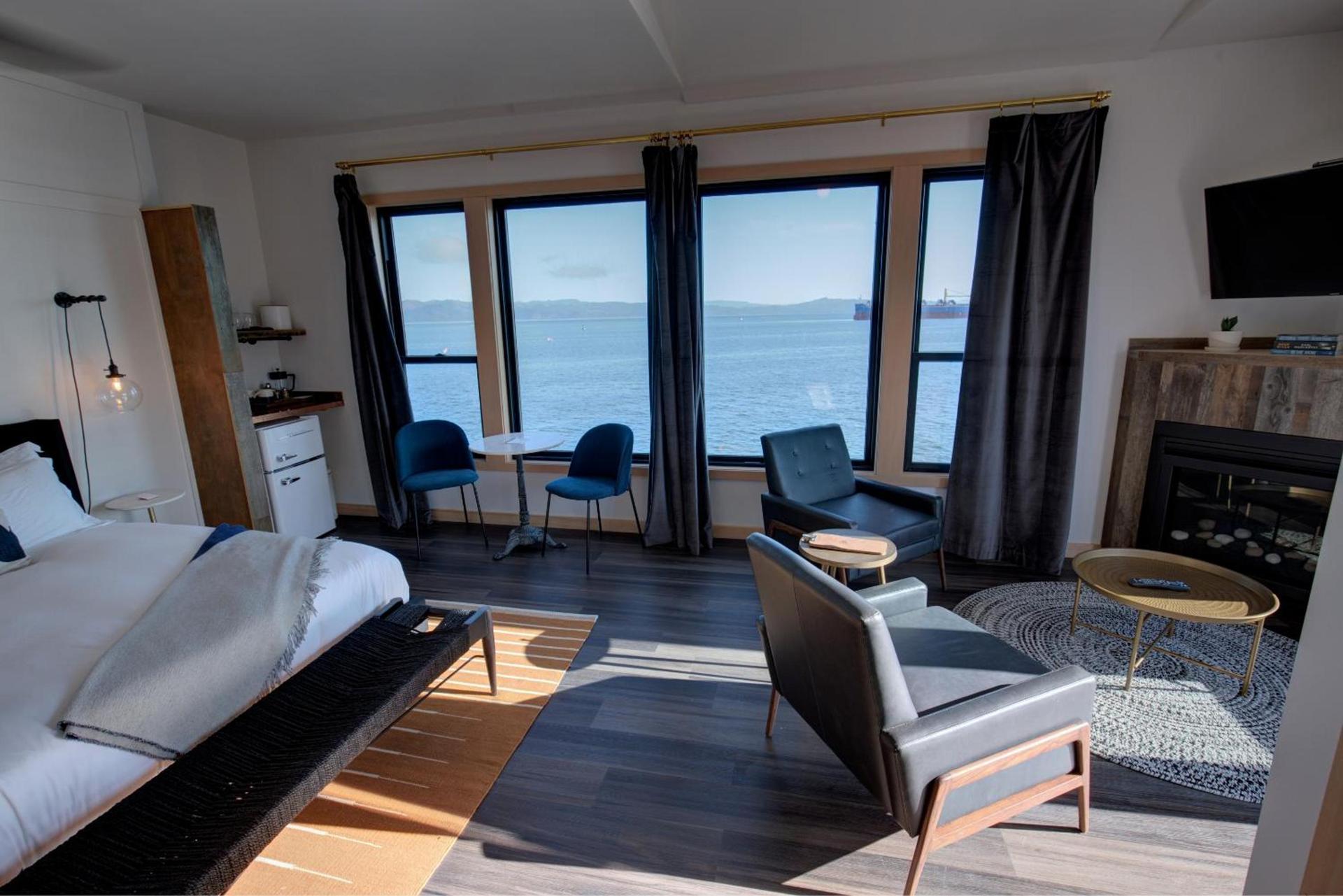 Bowline Hotel photo 72