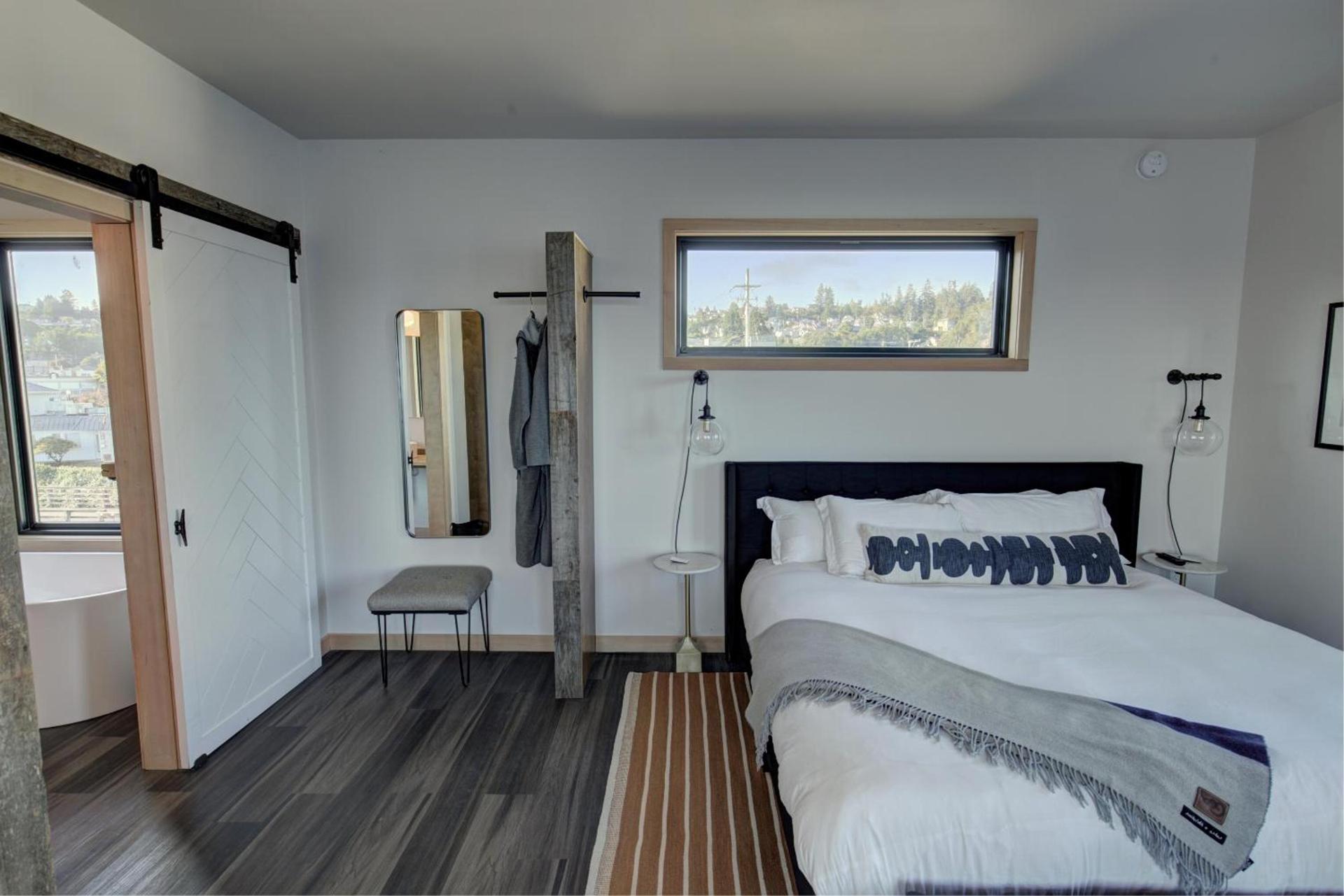 Bowline Hotel photo 66