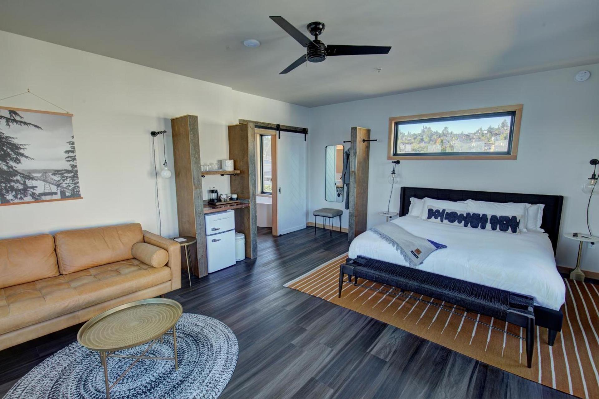 Bowline Hotel photo 81
