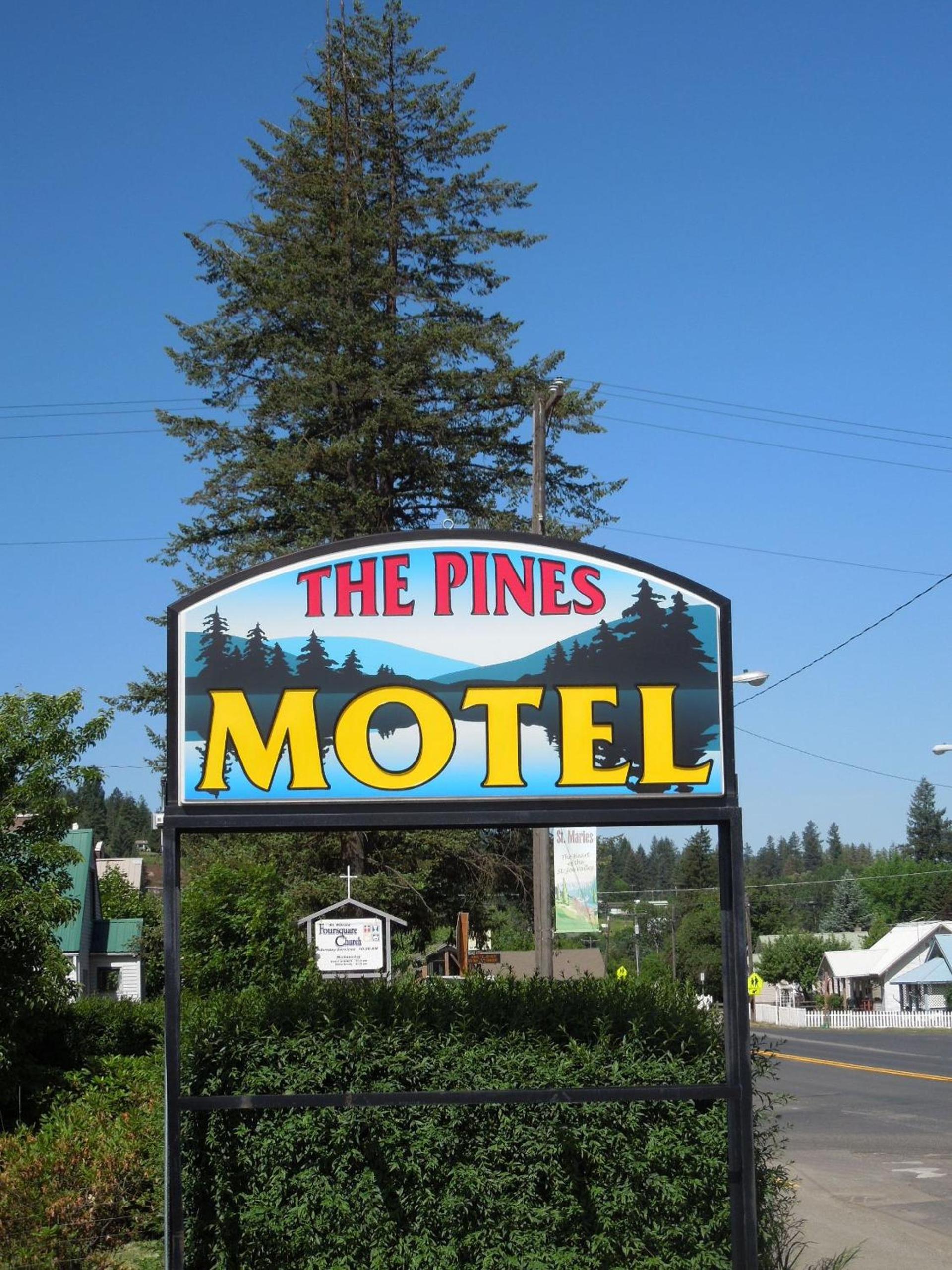 The Pines Motel photo 38