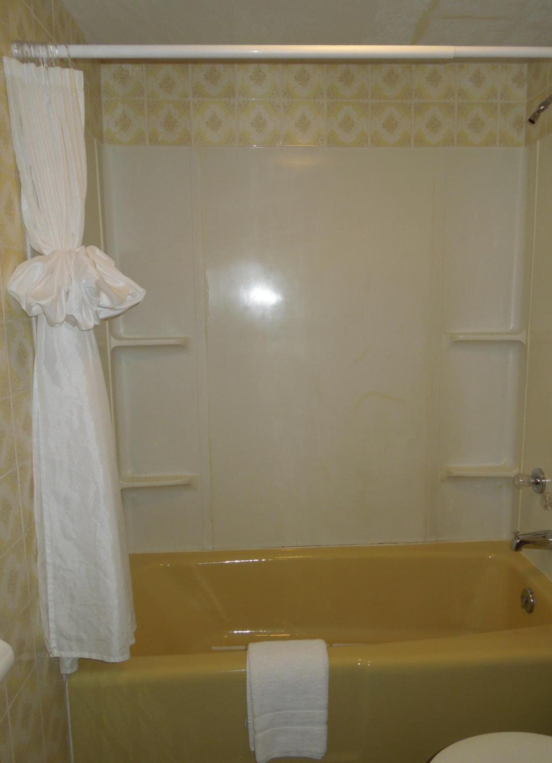 The Pines Motel photo 20
