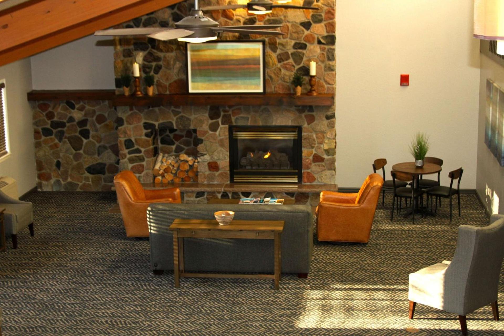 AmericInn by Wyndham Wadena photo 4