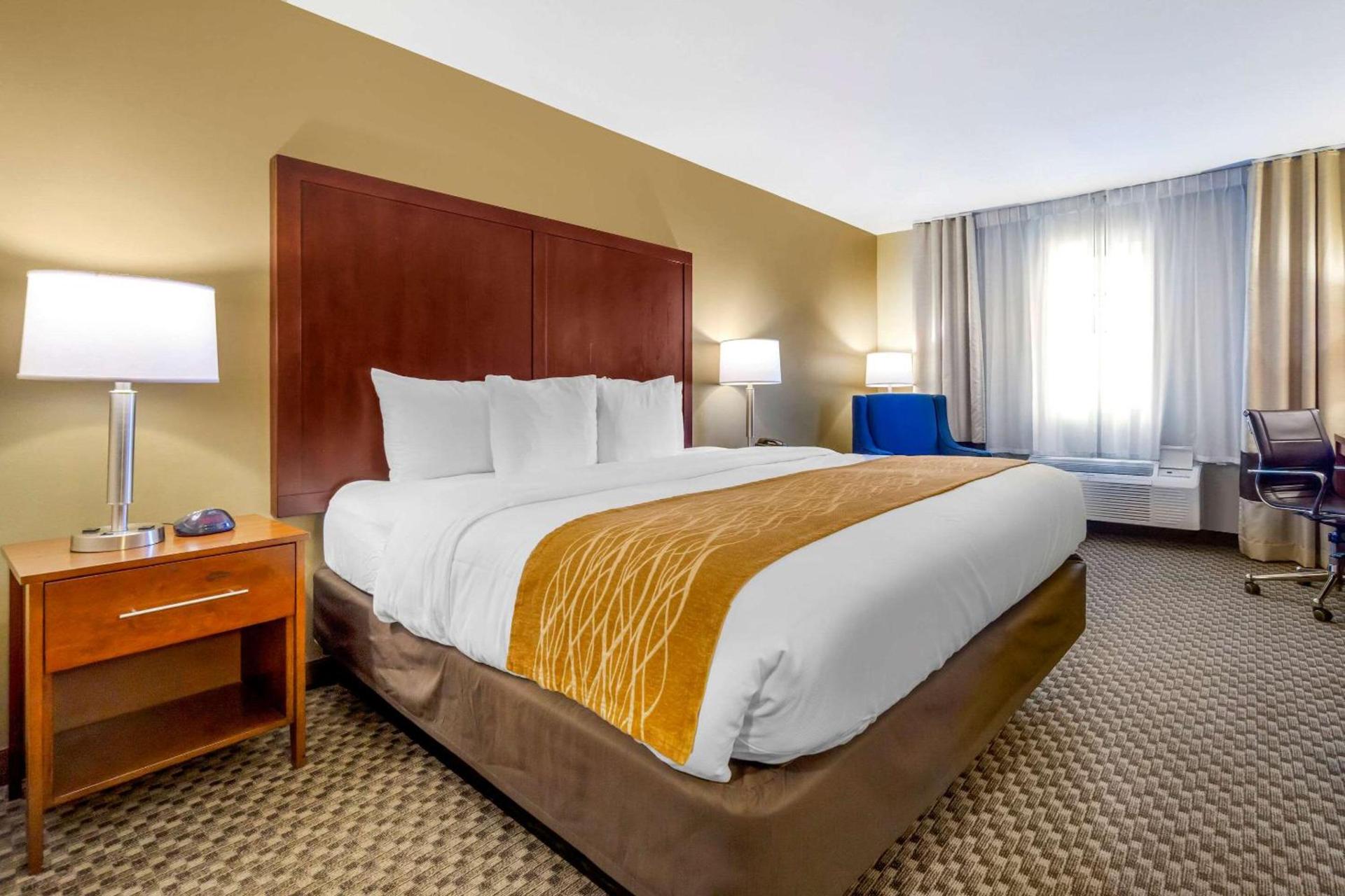 Comfort Inn Auburn - Seattle photo 2