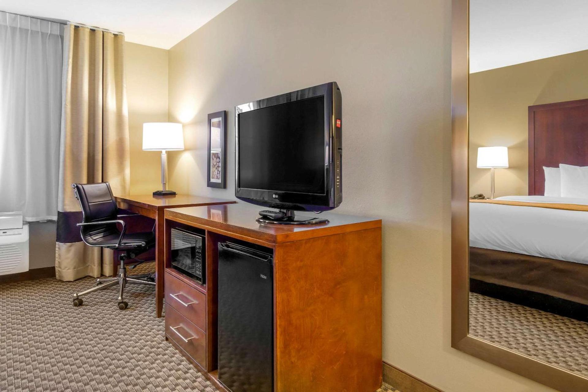 Comfort Inn Auburn - Seattle photo 6