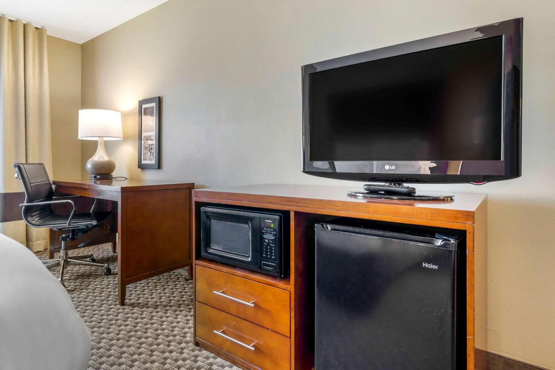 Comfort Inn Auburn - Seattle photo 17
