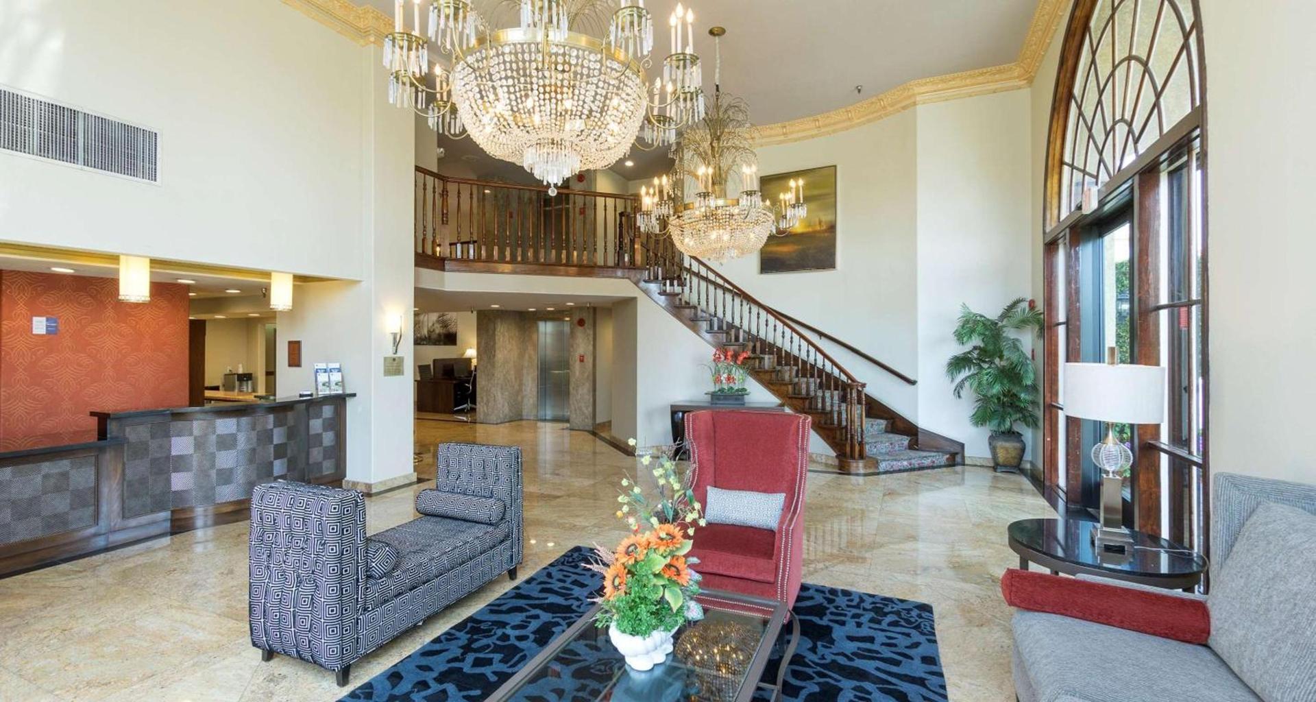 Best Western Plus Newport Mesa Inn photo 7