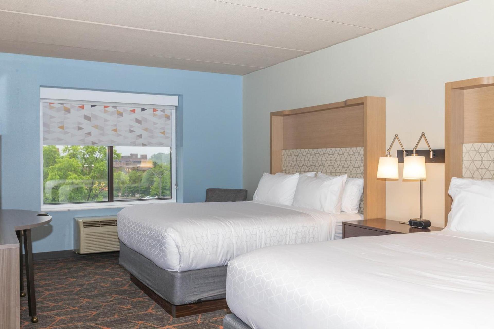 Holiday Inn Cleveland - South Independence by IHG photo 10