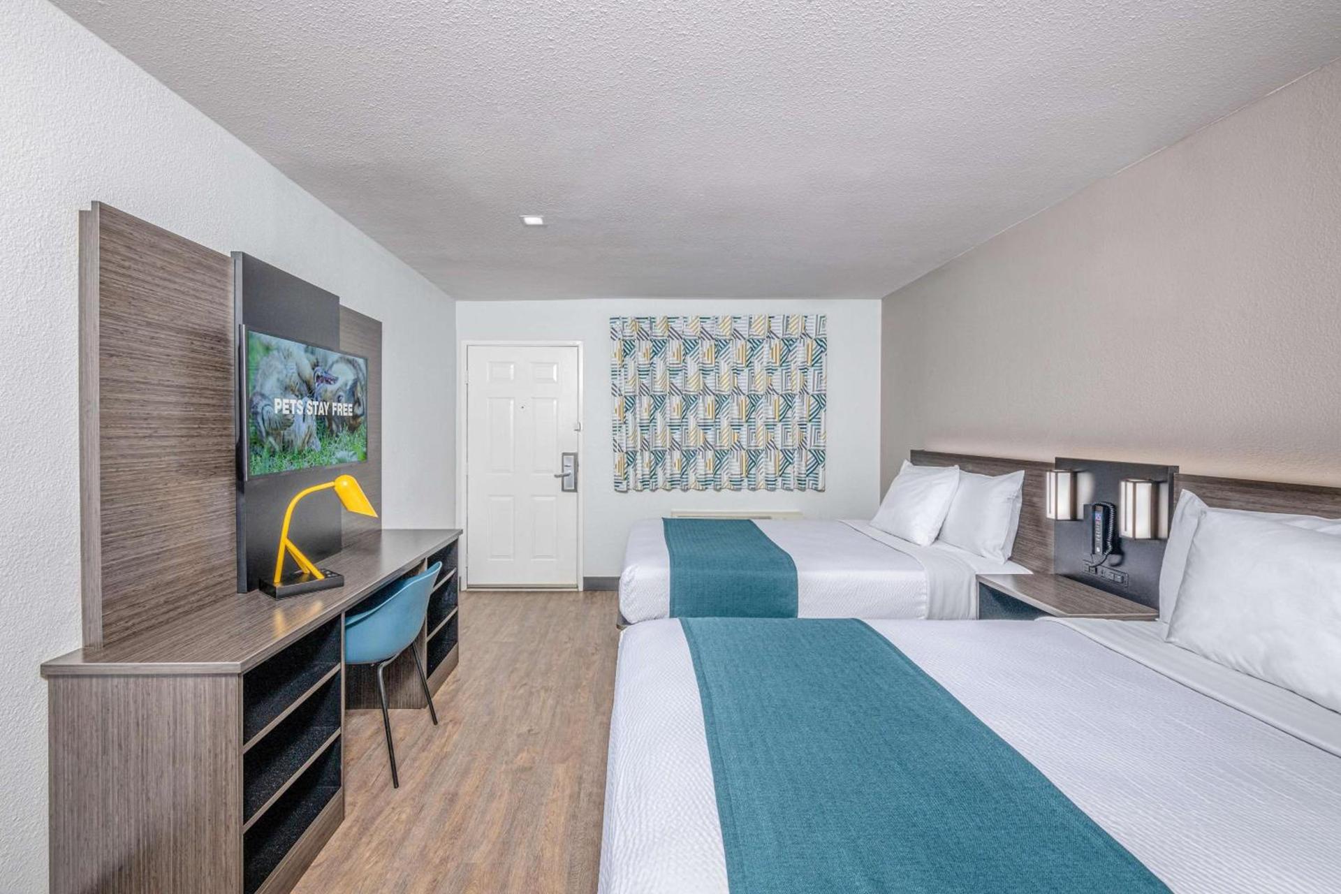 Motel 6-Euless, TX - Dallas photo 10