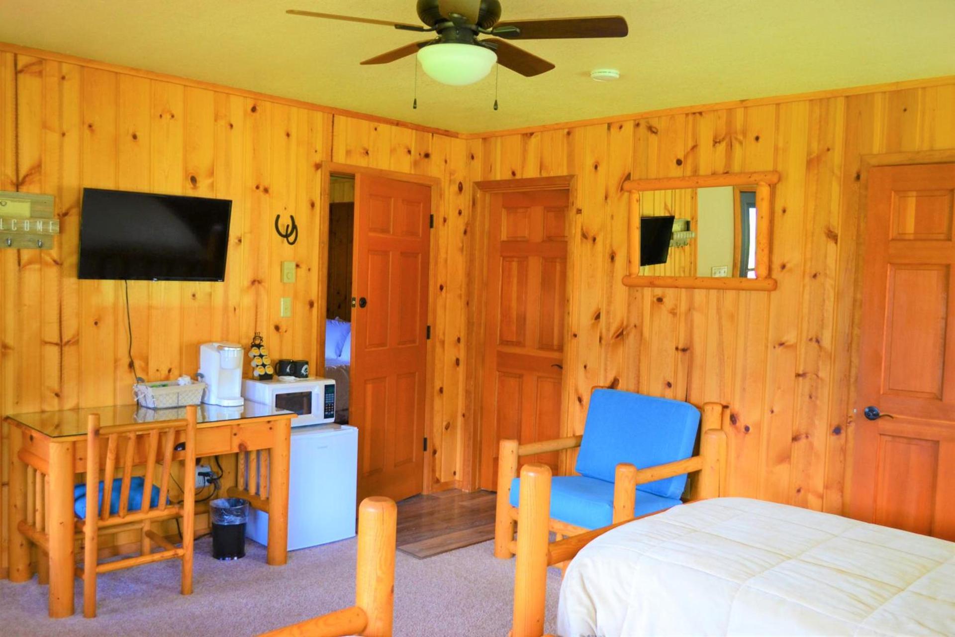 Twin Peaks Guest Ranch photo 26