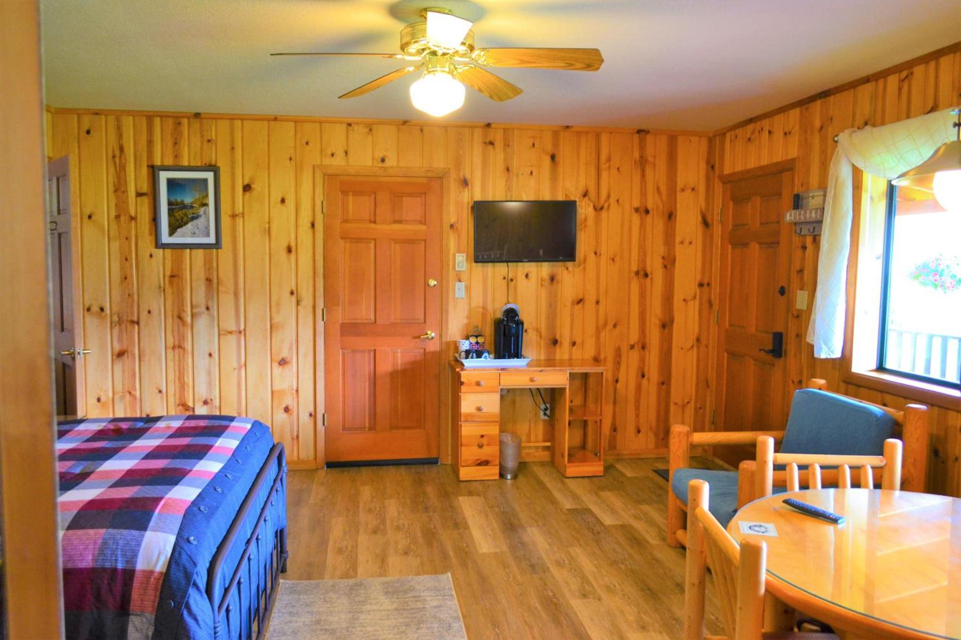Twin Peaks Guest Ranch photo 30