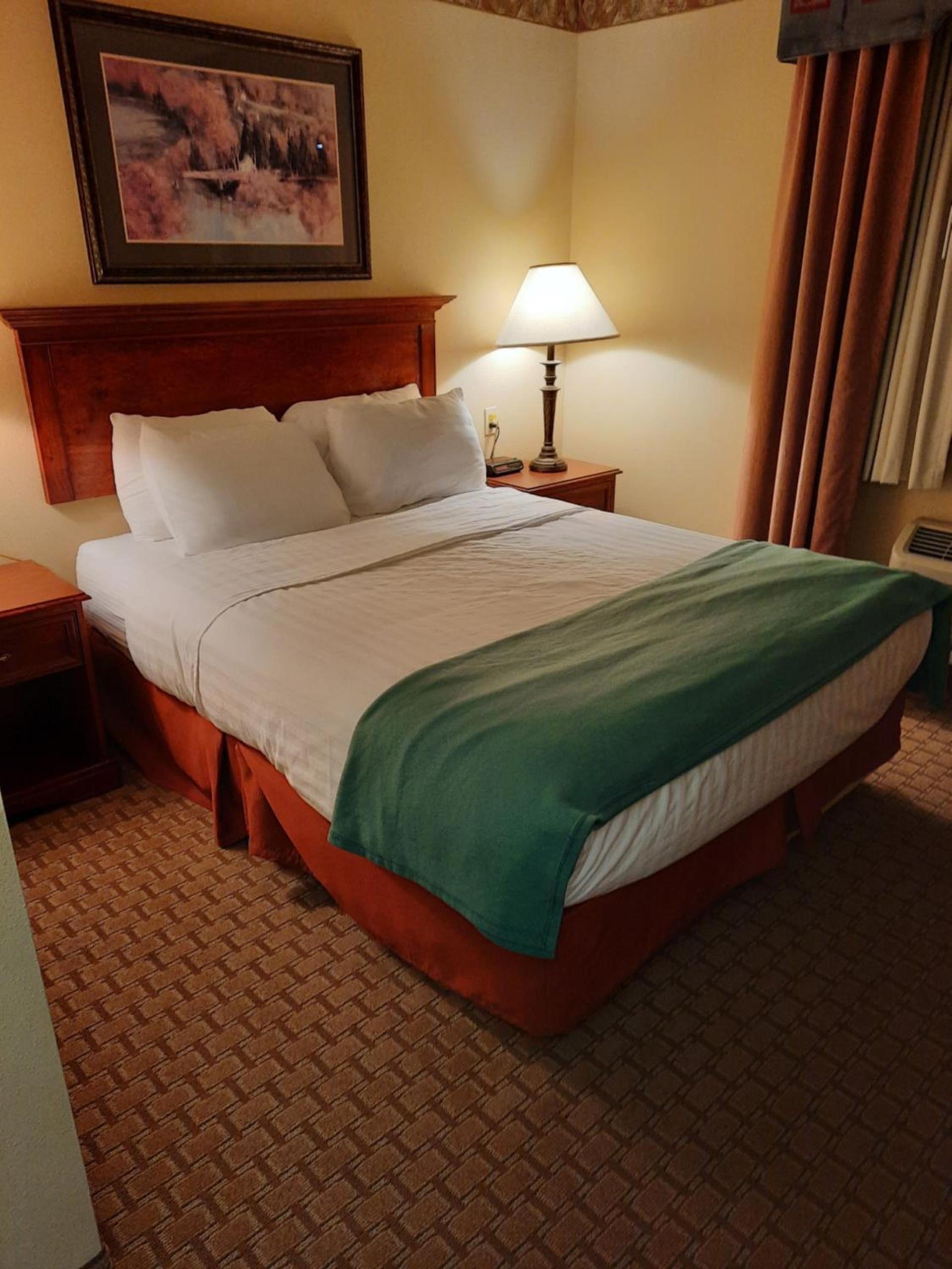 Horse Creek Inn photo 49