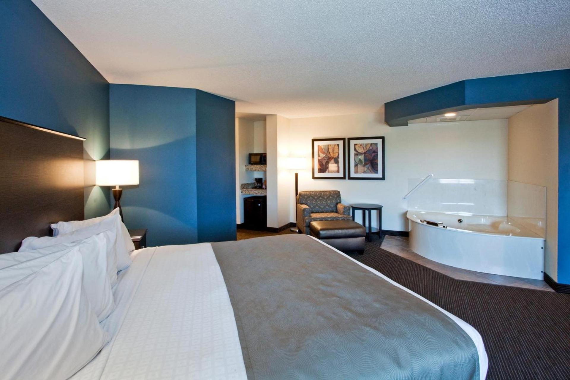 AmericInn by Wyndham Chanhassen photo 30