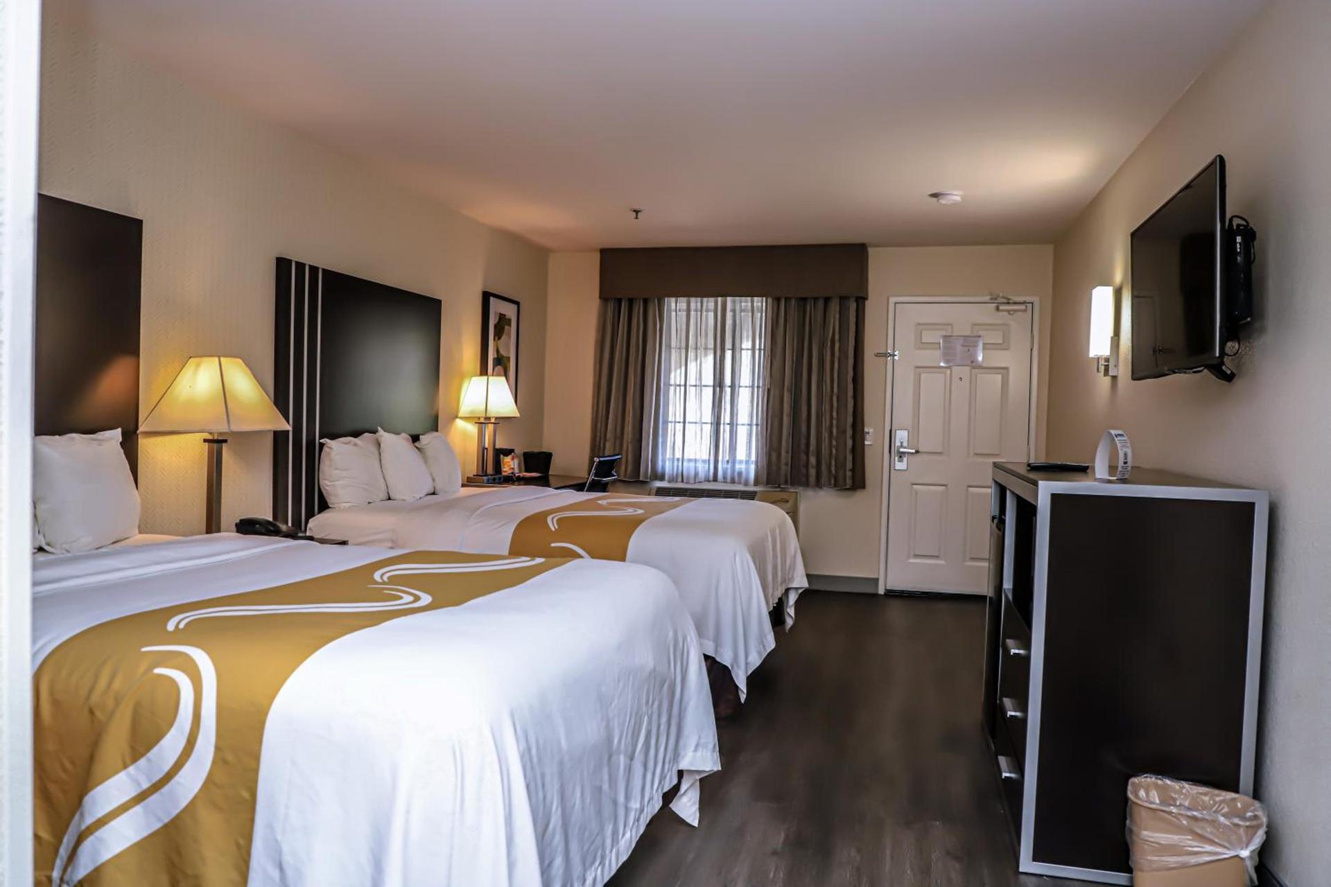 Quality Inn & Suites Camarillo-Oxnard photo 43