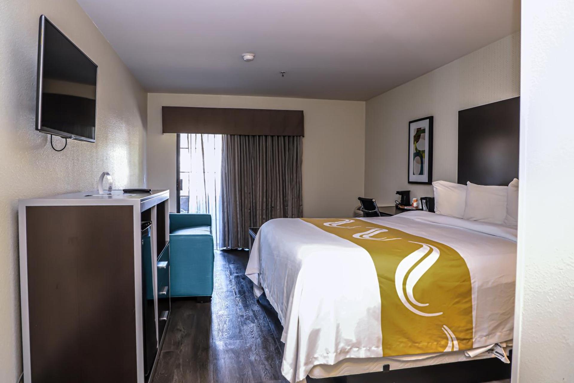 Quality Inn & Suites Camarillo-Oxnard photo 40