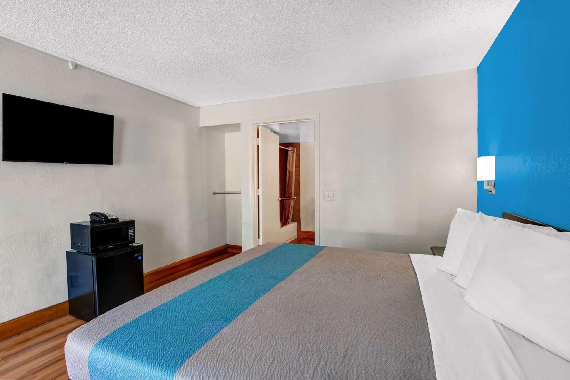 Motel 6-Atlanta, GA photo 8