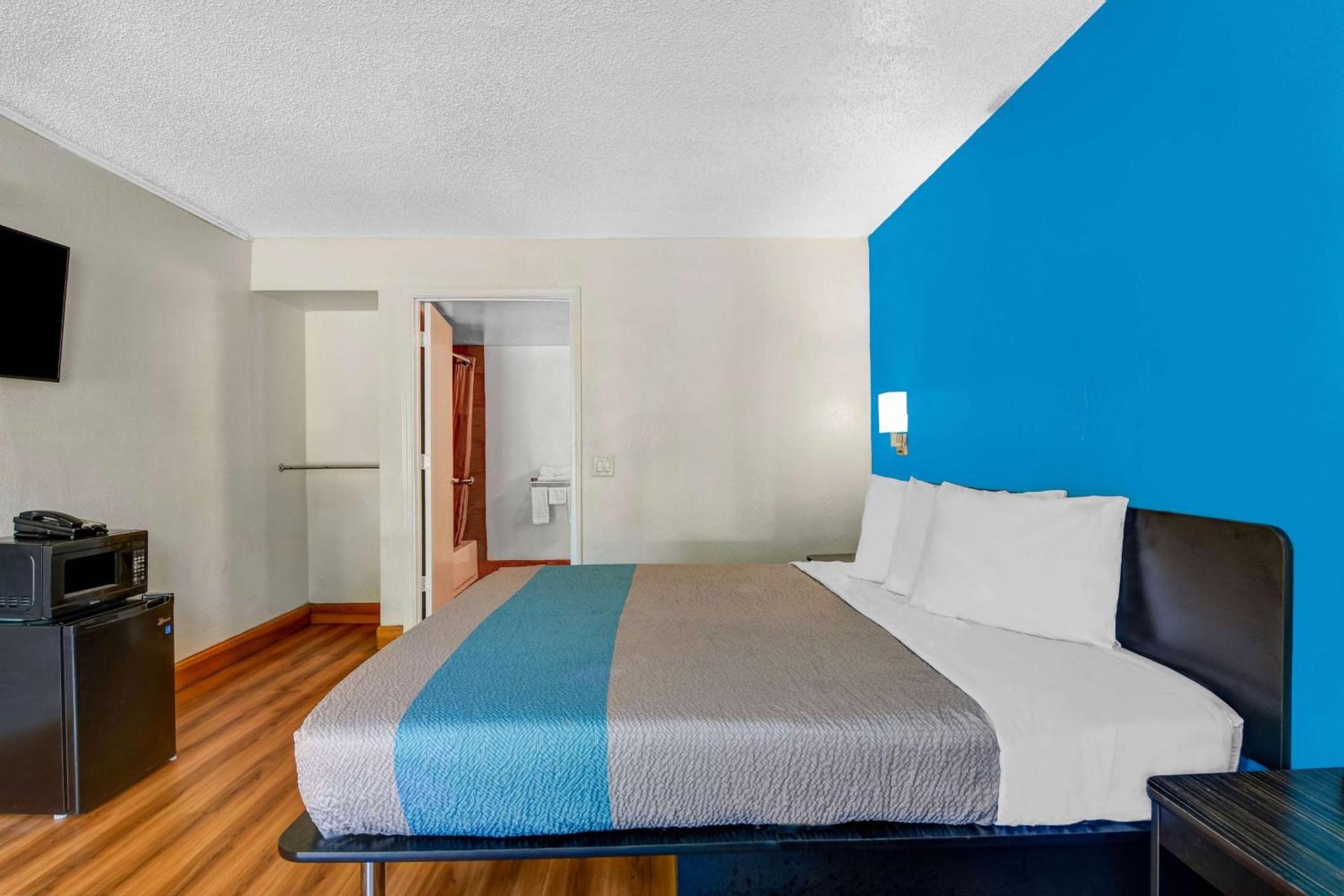 Motel 6-Atlanta, GA photo 11