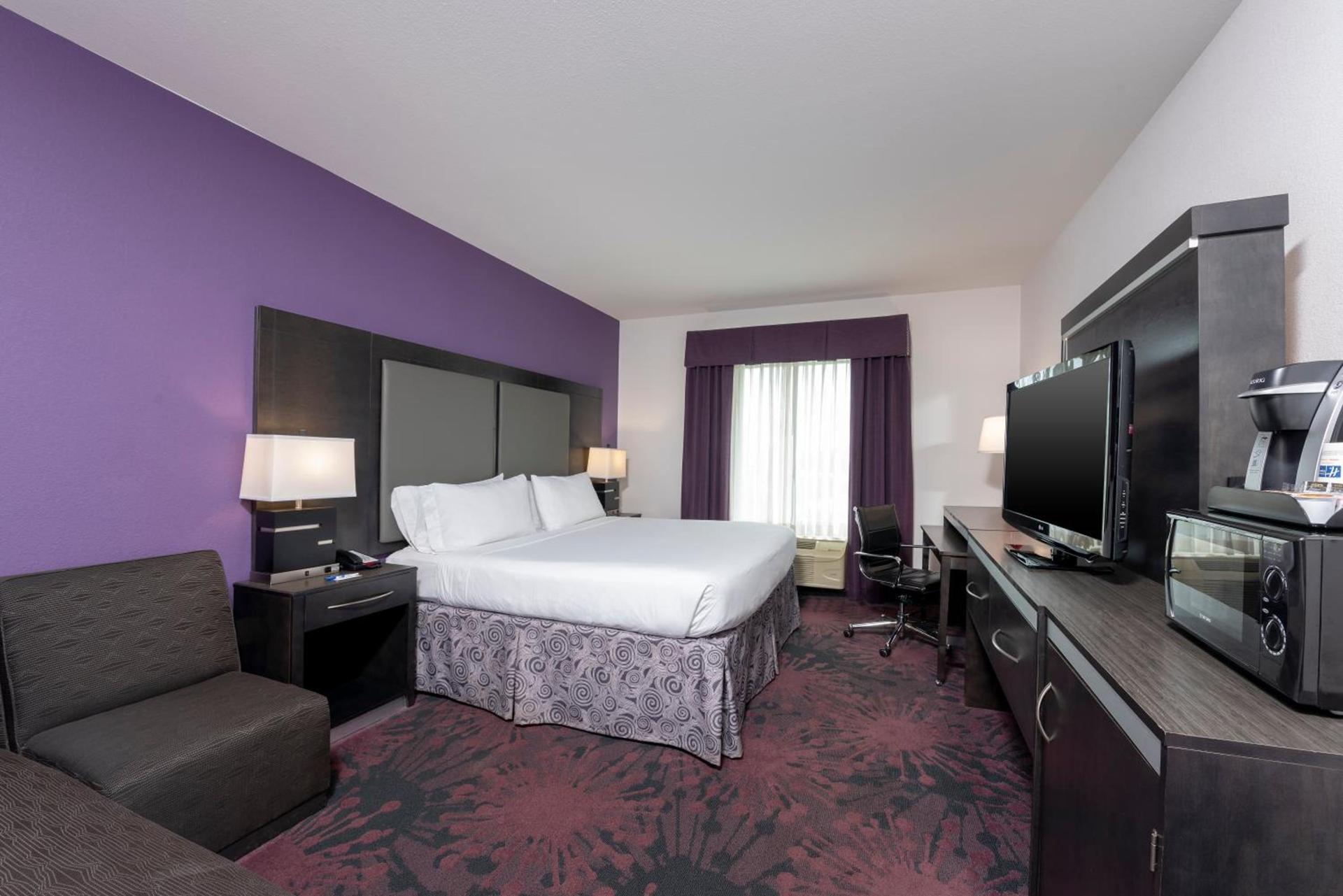 Holiday Inn Express & Suites Columbus - Polaris, an IHG Hotel photo 39