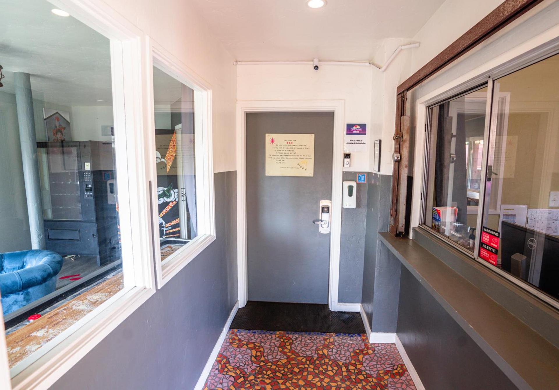 California Dreams Hostel - Ocean Beach photo 47