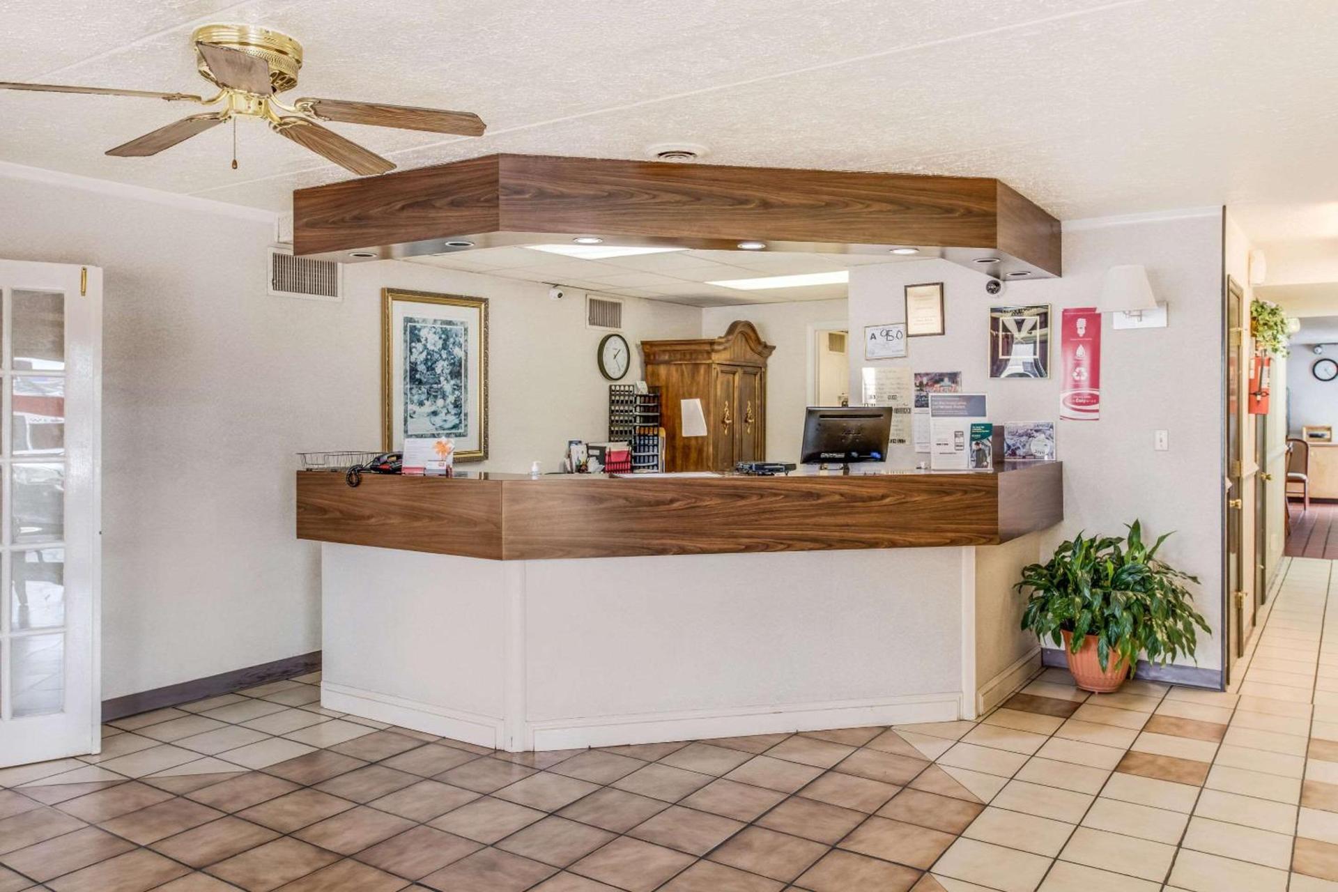 Econo Lodge Eden photo 4