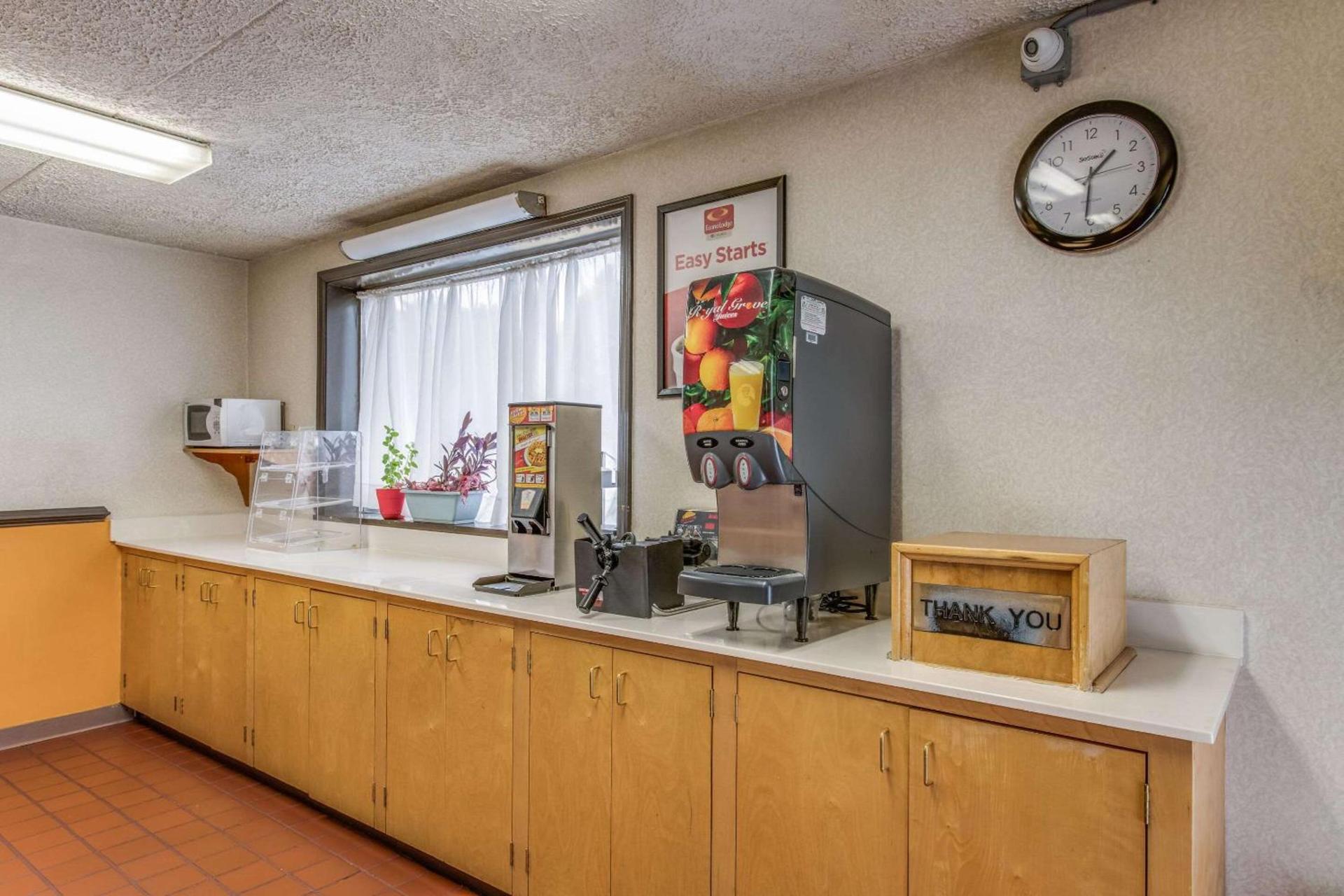 Econo Lodge Eden photo 8