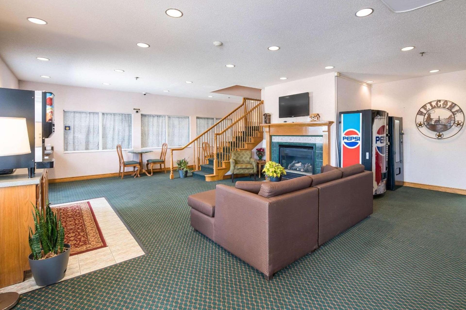 Rodeway Inn Urbana Champaign University Area photo 4