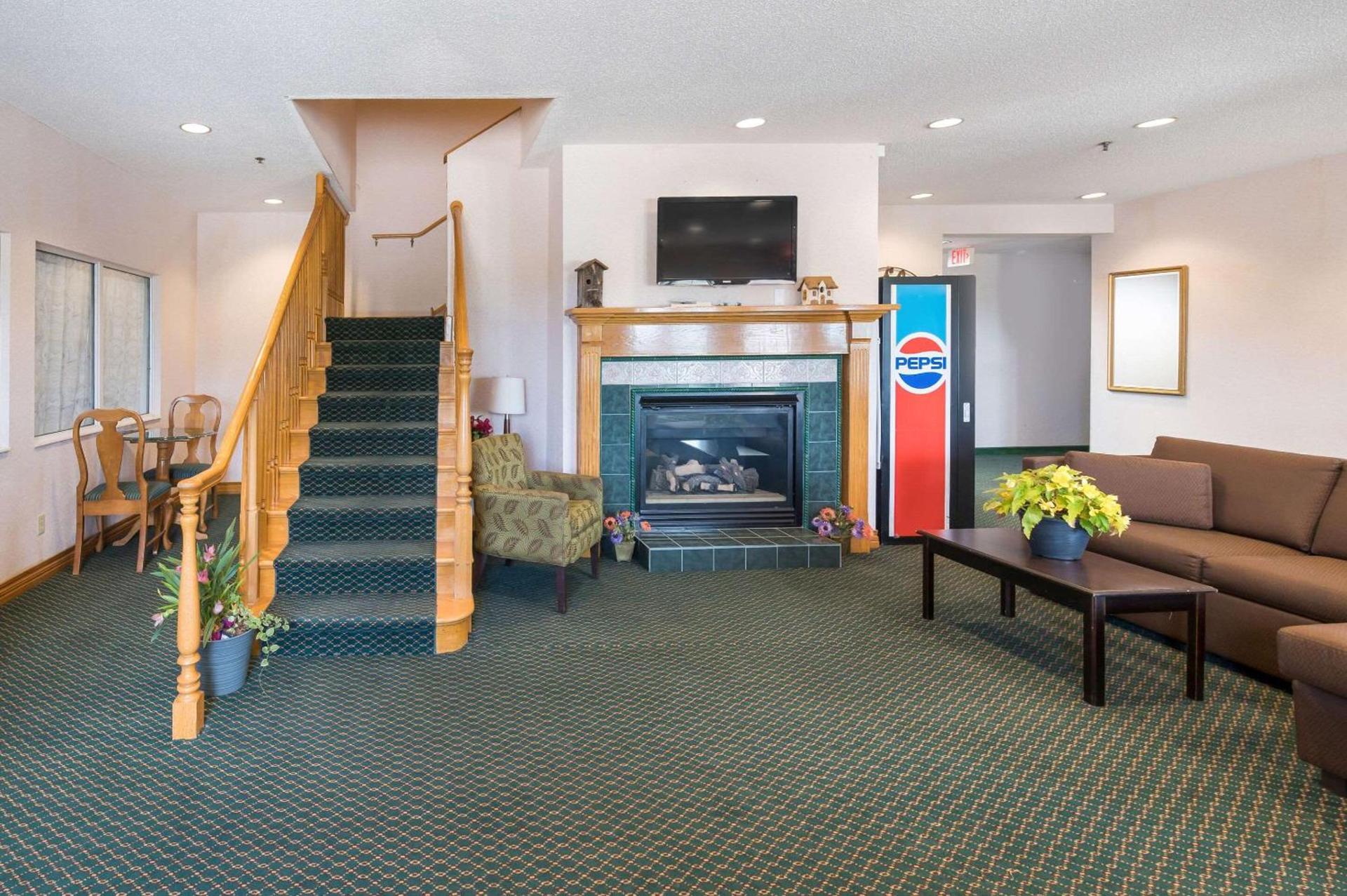 Rodeway Inn Urbana Champaign University Area photo 7