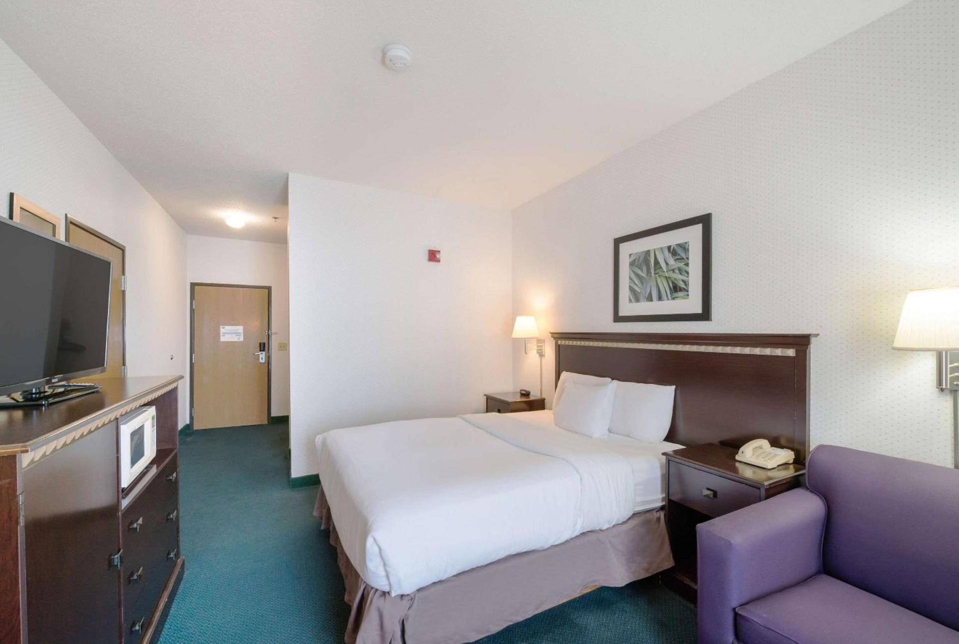 Rodeway Inn Urbana Champaign University Area photo 9