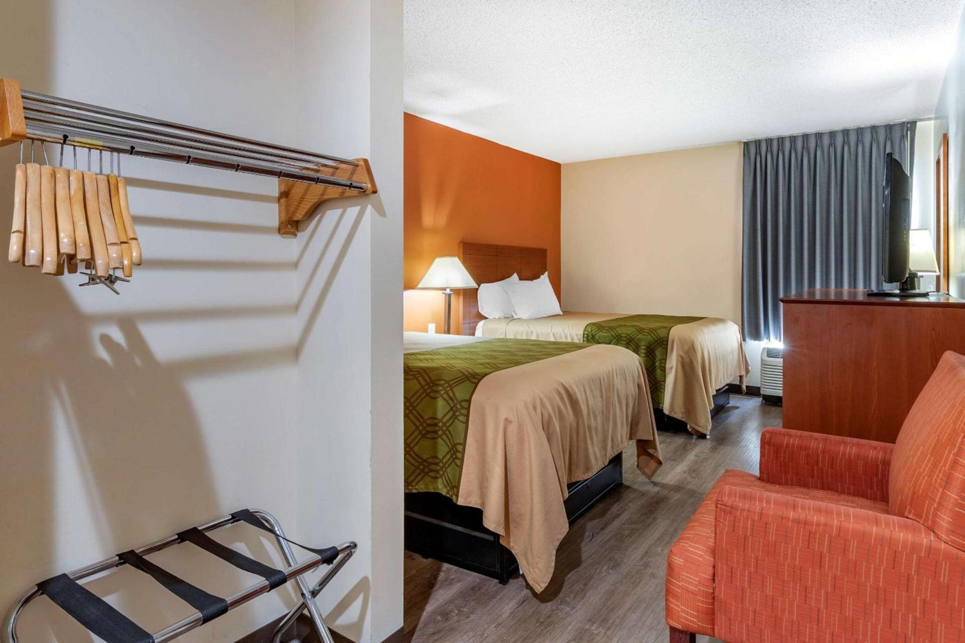 Econo Lodge Saint Stephen photo 8