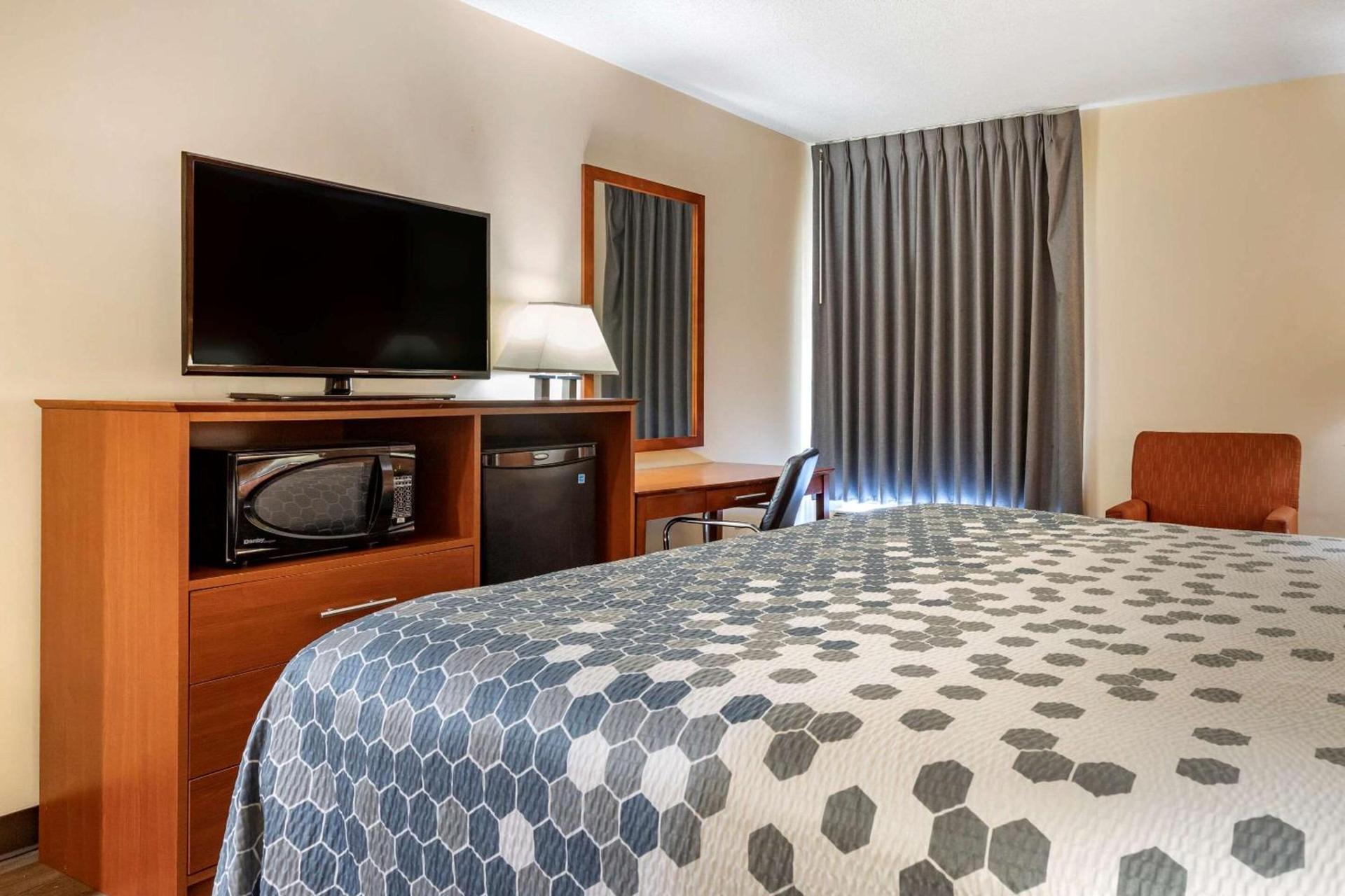 Econo Lodge Saint Stephen photo 21
