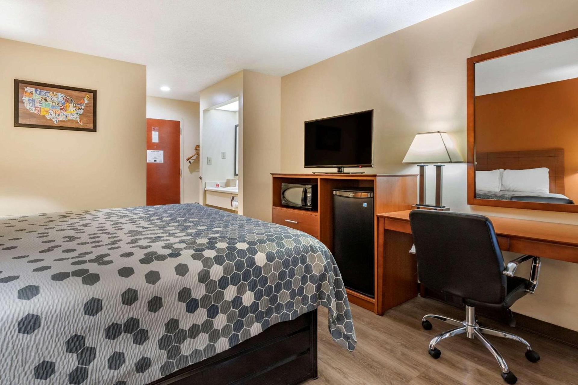 Econo Lodge Saint Stephen photo 22