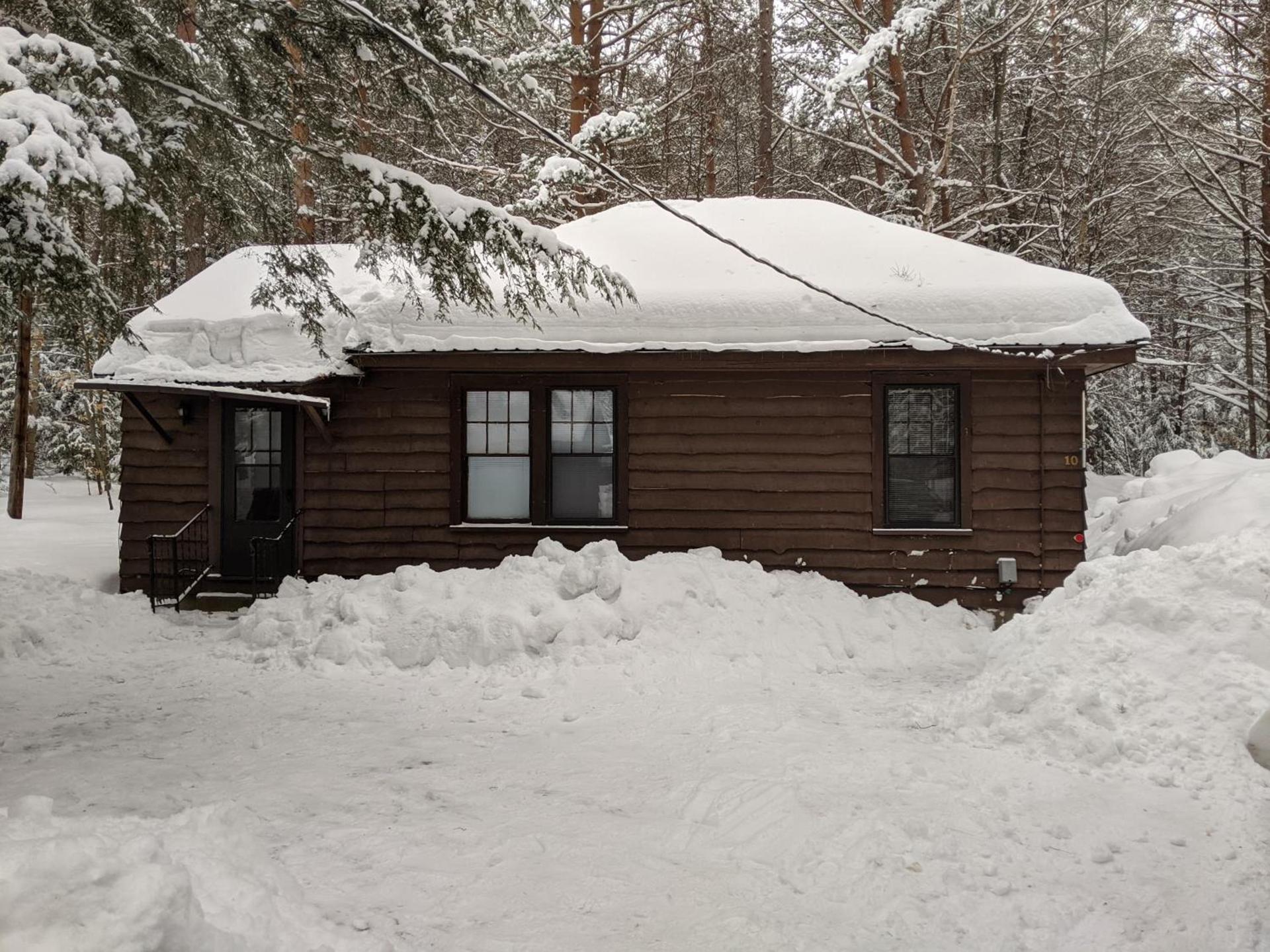 Moreno's Adirondack Cabins photo 20