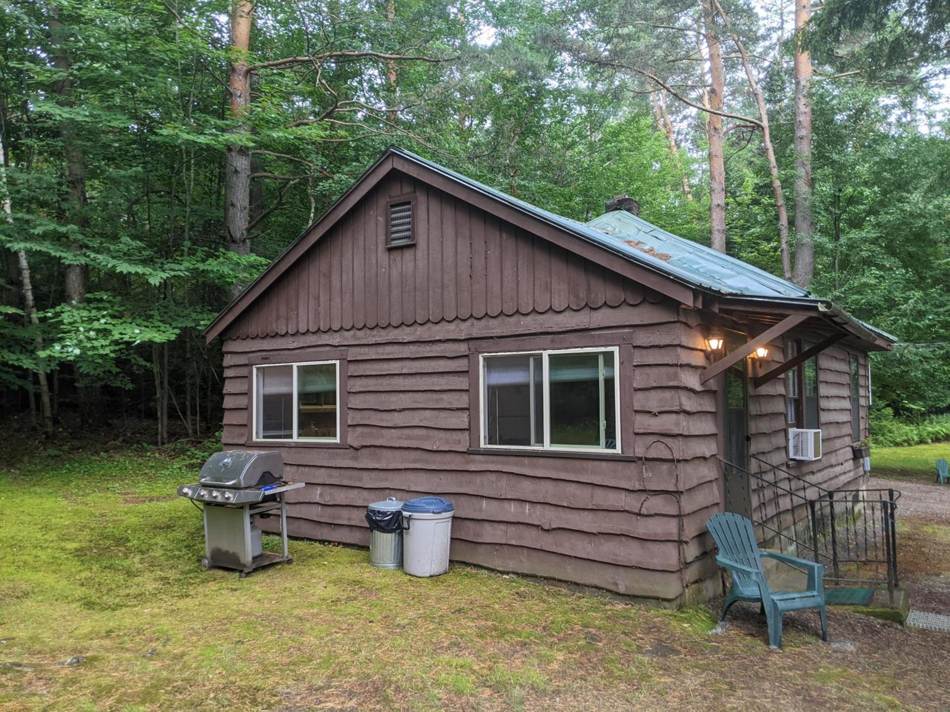 Moreno's Adirondack Cabins photo 28