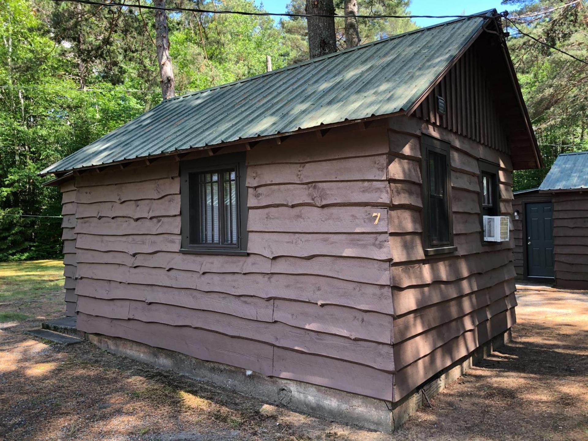 Moreno's Adirondack Cabins photo 45
