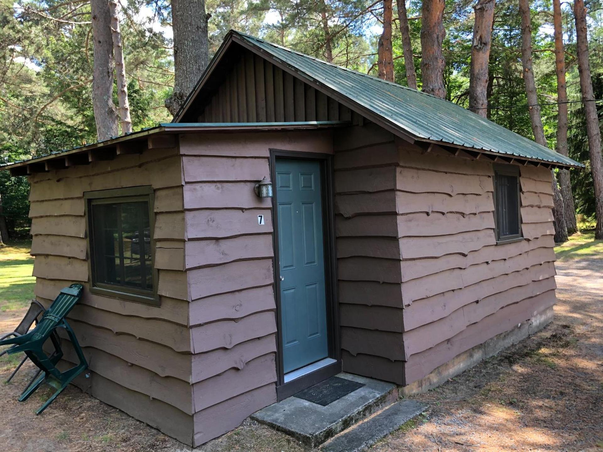 Moreno's Adirondack Cabins photo 43