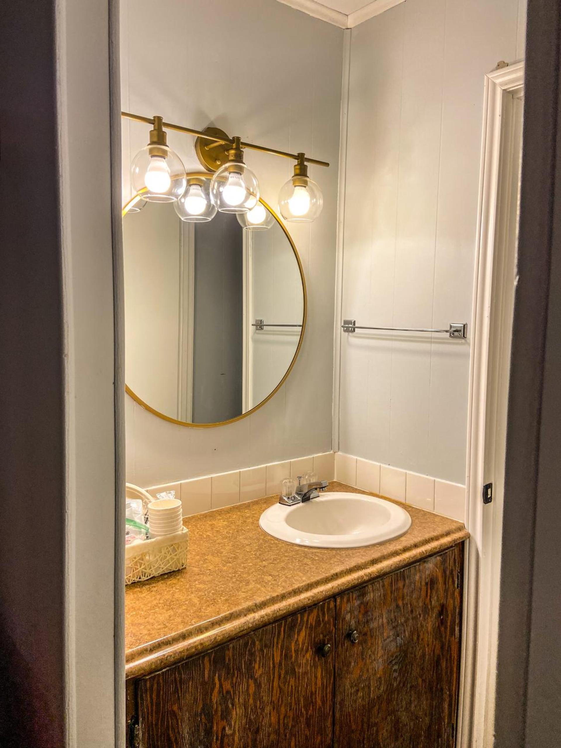 Reel Inn and Lodge photo 25
