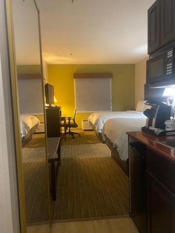 Holiday Inn Express Hotel & Suites Hinesville by IHG photo 11