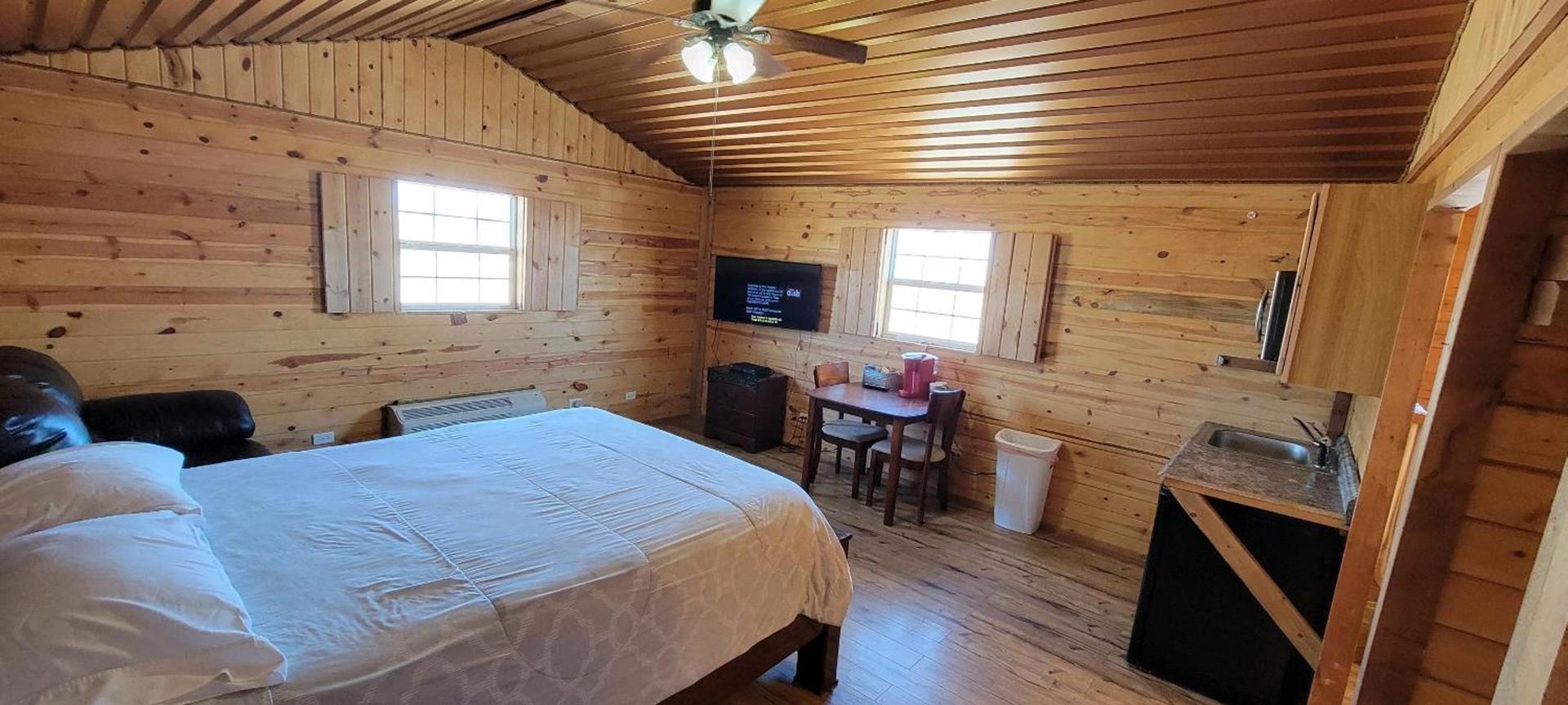 Stateline Cabin photo 29