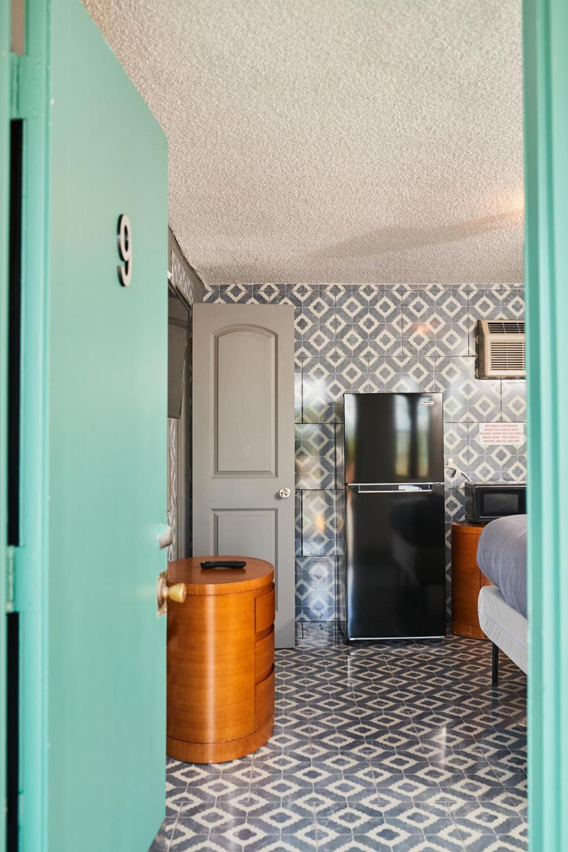Carole Motel photo 15