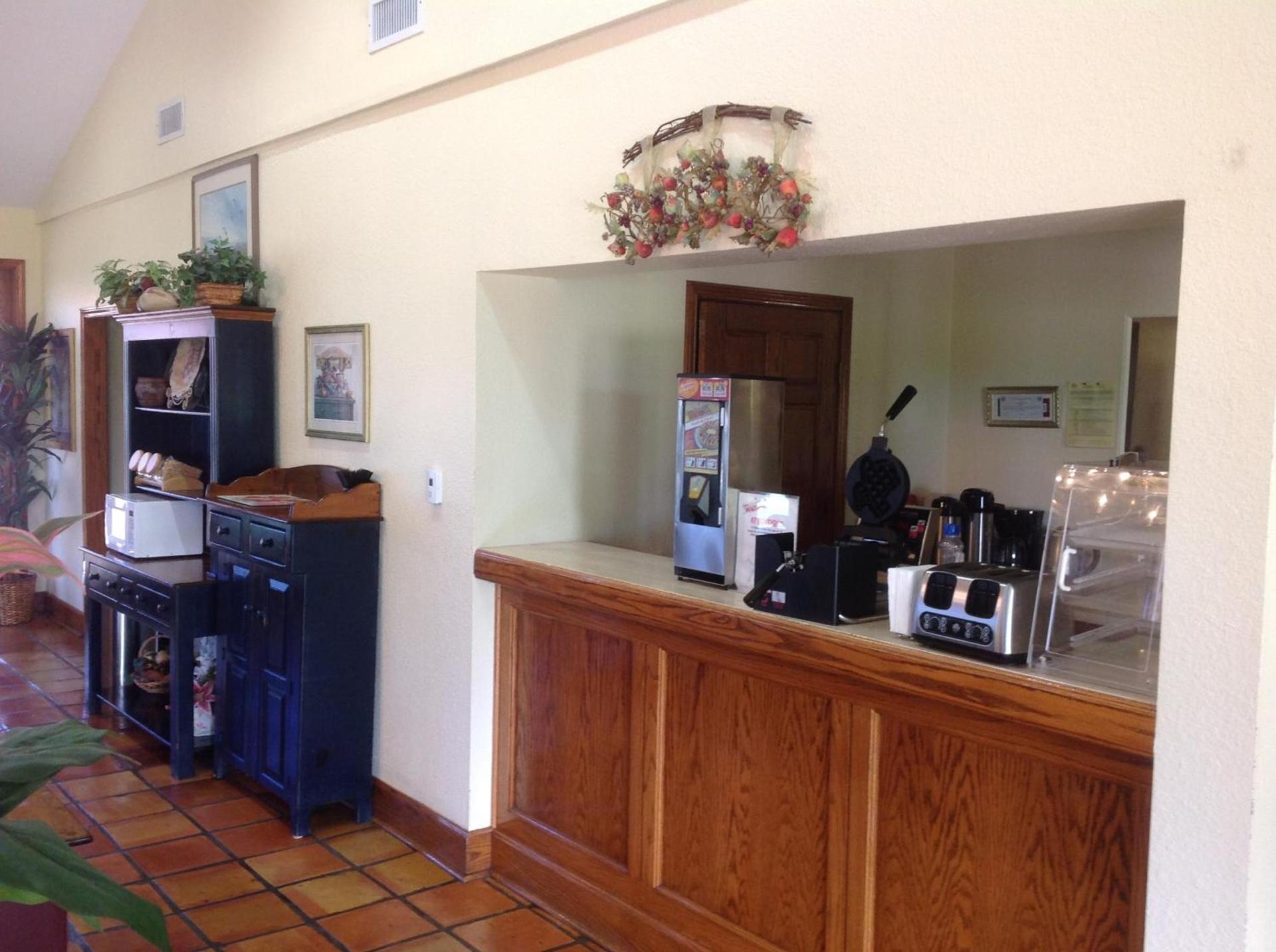 Countryside Inn photo 3