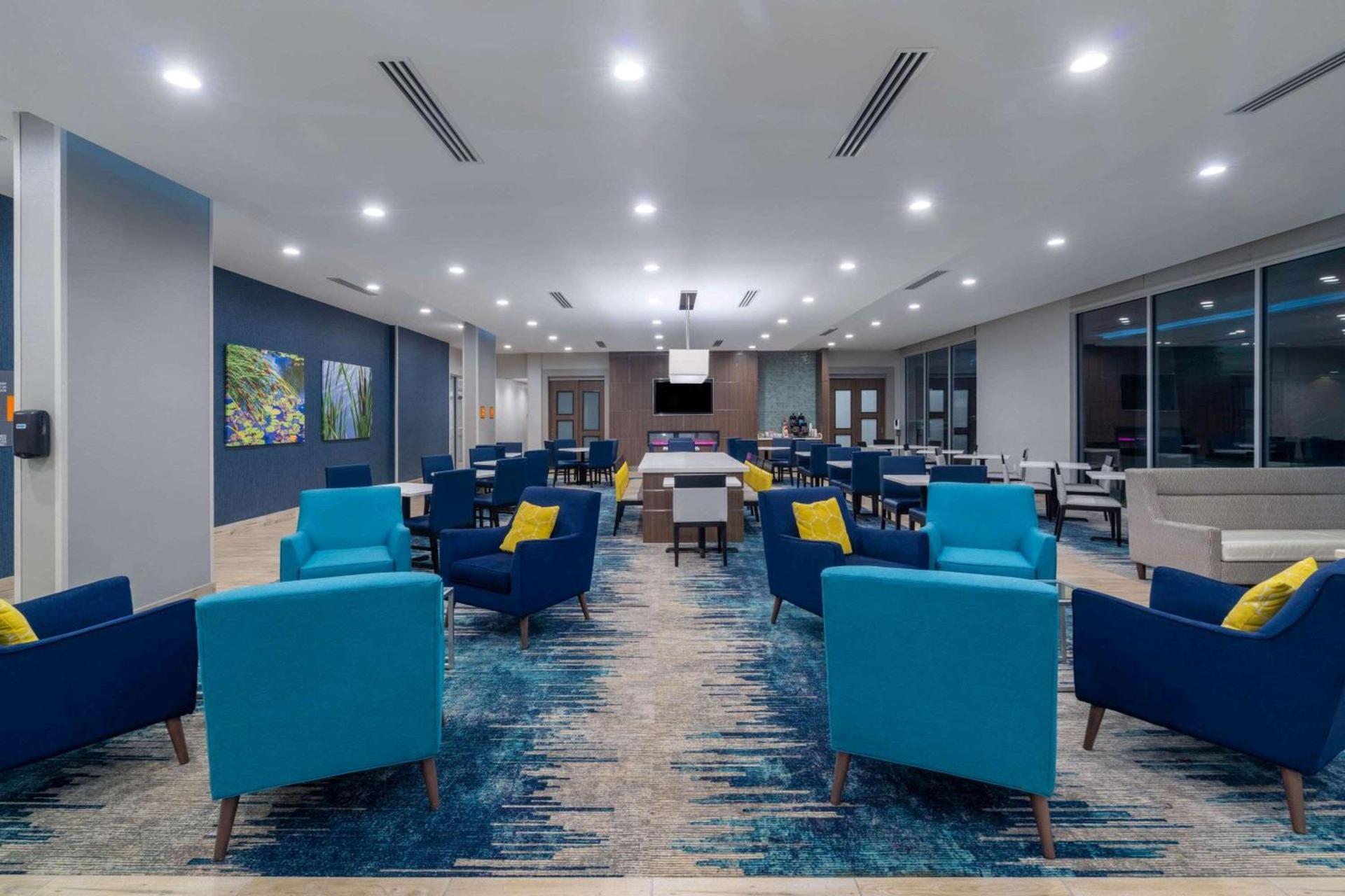 La Quinta Inn & Suites by Wyndham Tifton photo 7