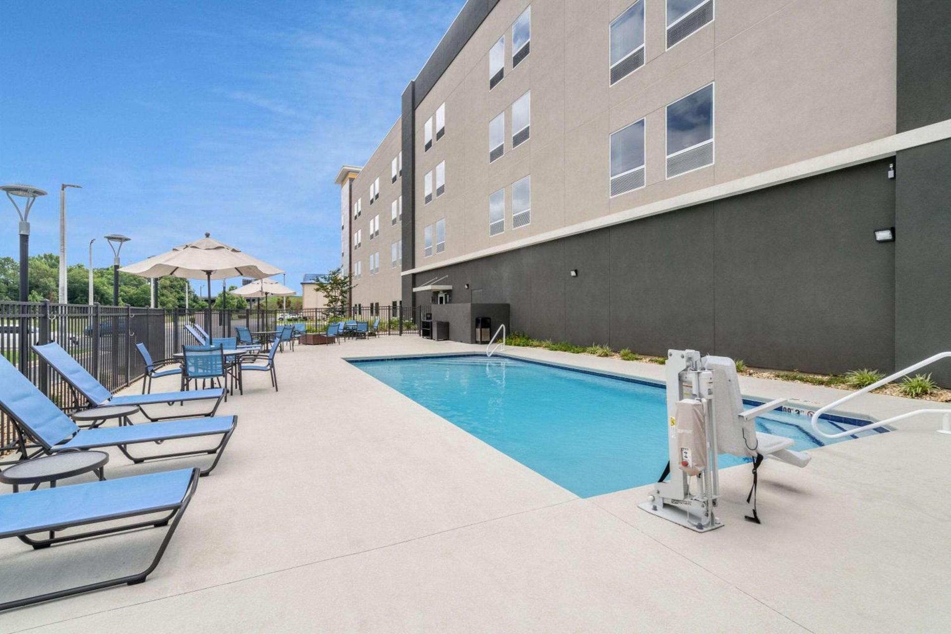 La Quinta Inn & Suites by Wyndham Tifton photo 9
