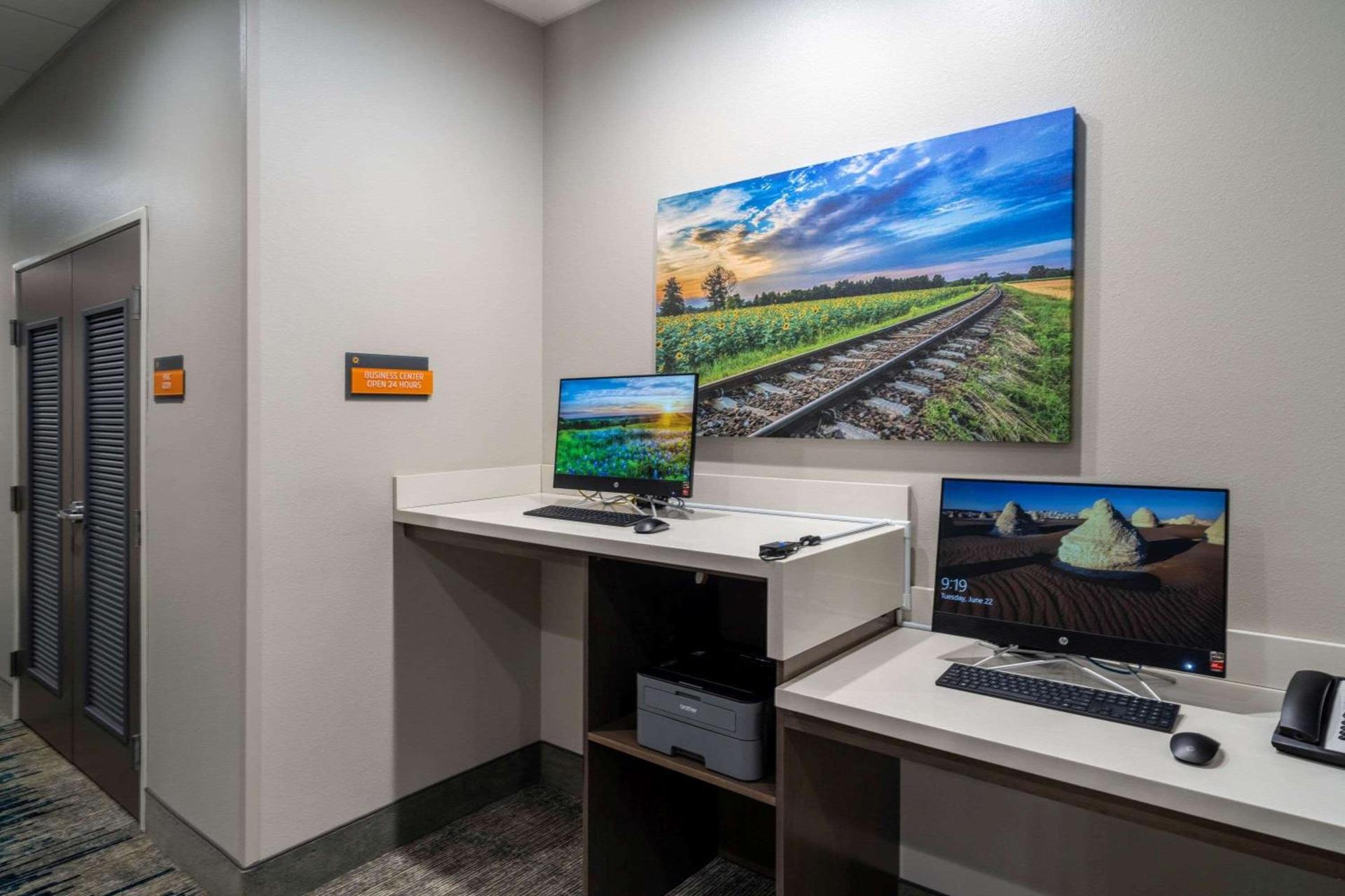 La Quinta Inn & Suites by Wyndham Tifton photo 31