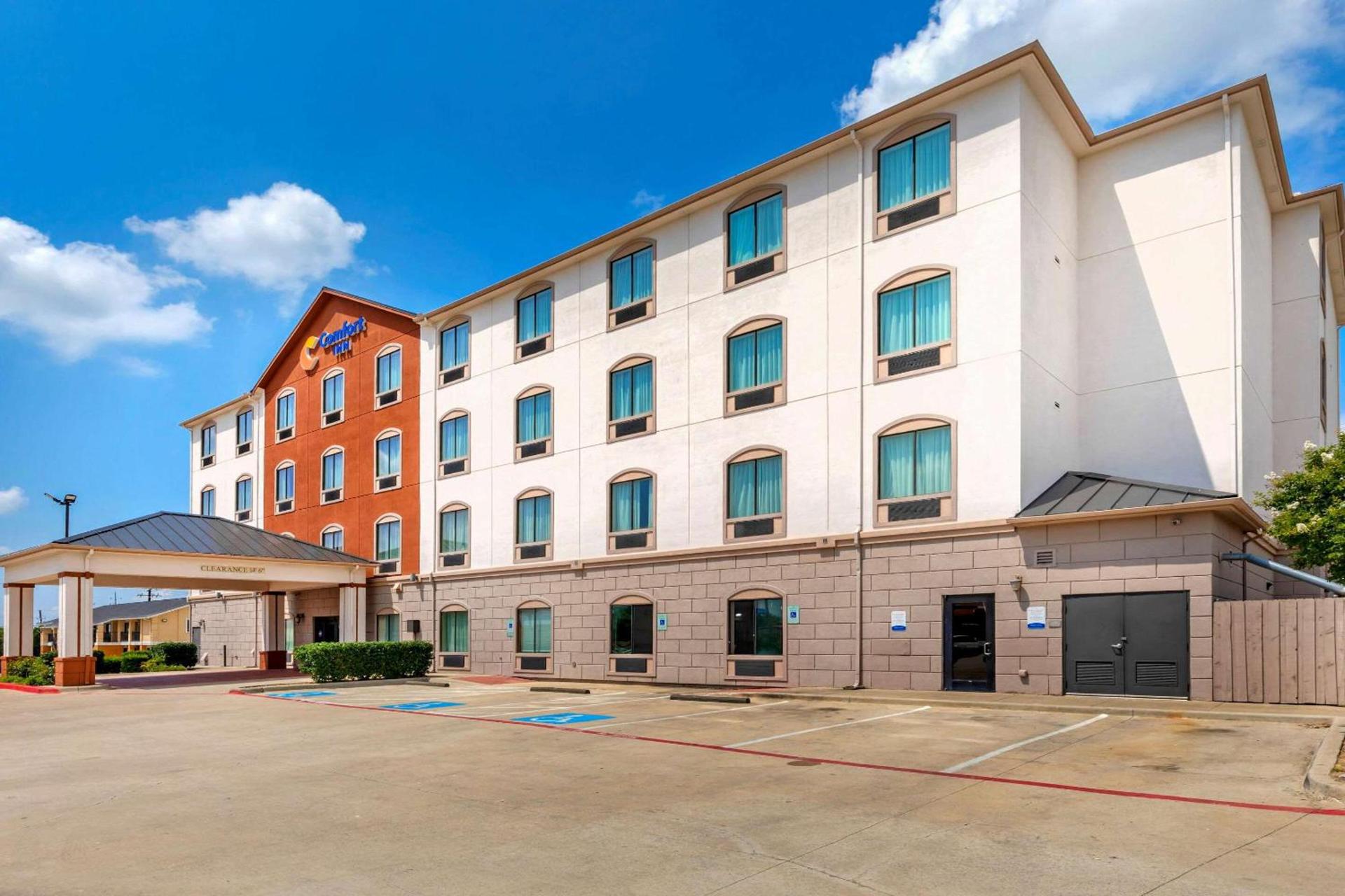 Comfort Inn Near UNT — hotel in Denton