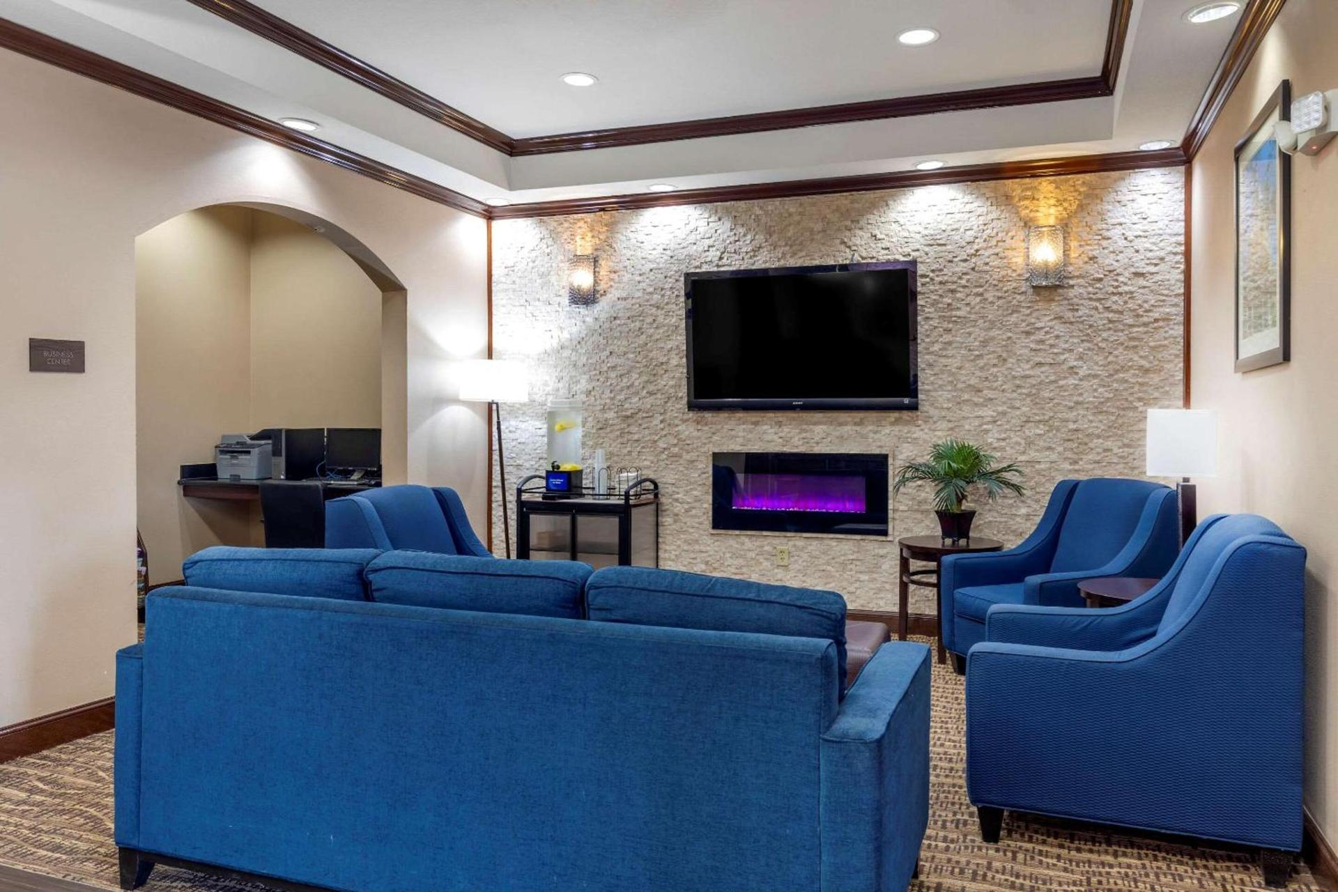 Comfort Inn Near UNT photo 4