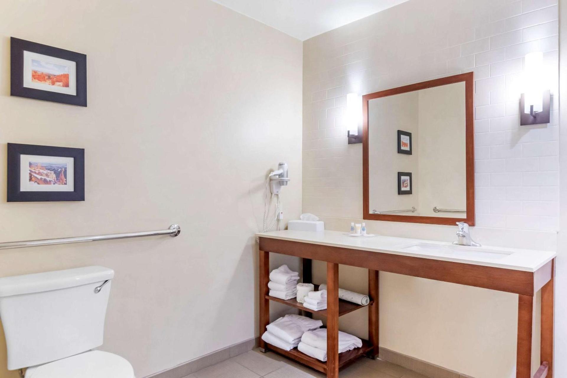 Comfort Suites St George - University Area photo 7