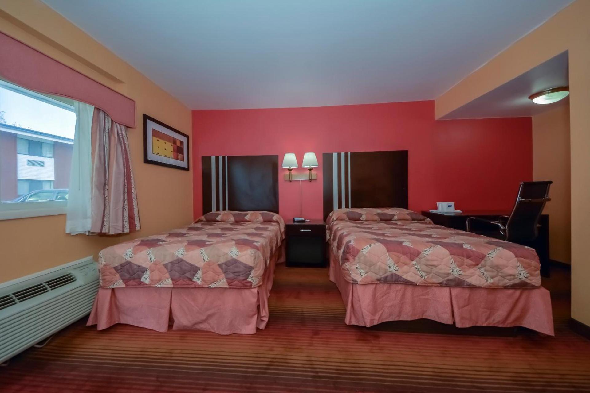 Rodeway Inn MacArthur Airport photo 15