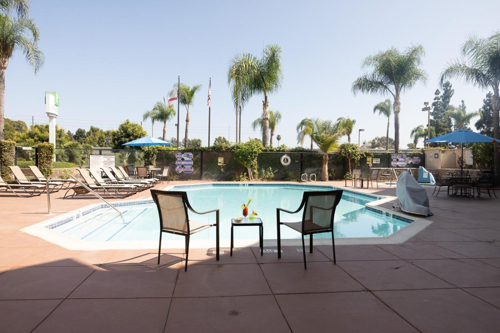 Holiday Inn Santa Ana-Orange Co Arpt by IHG photo 4