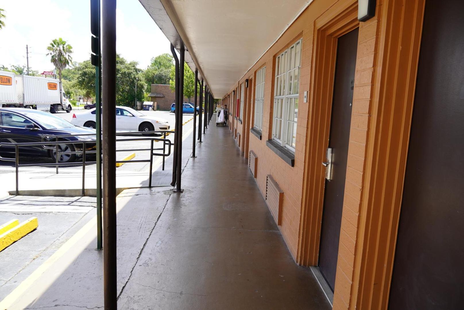 Econo Lodge Jacksonville South photo 26