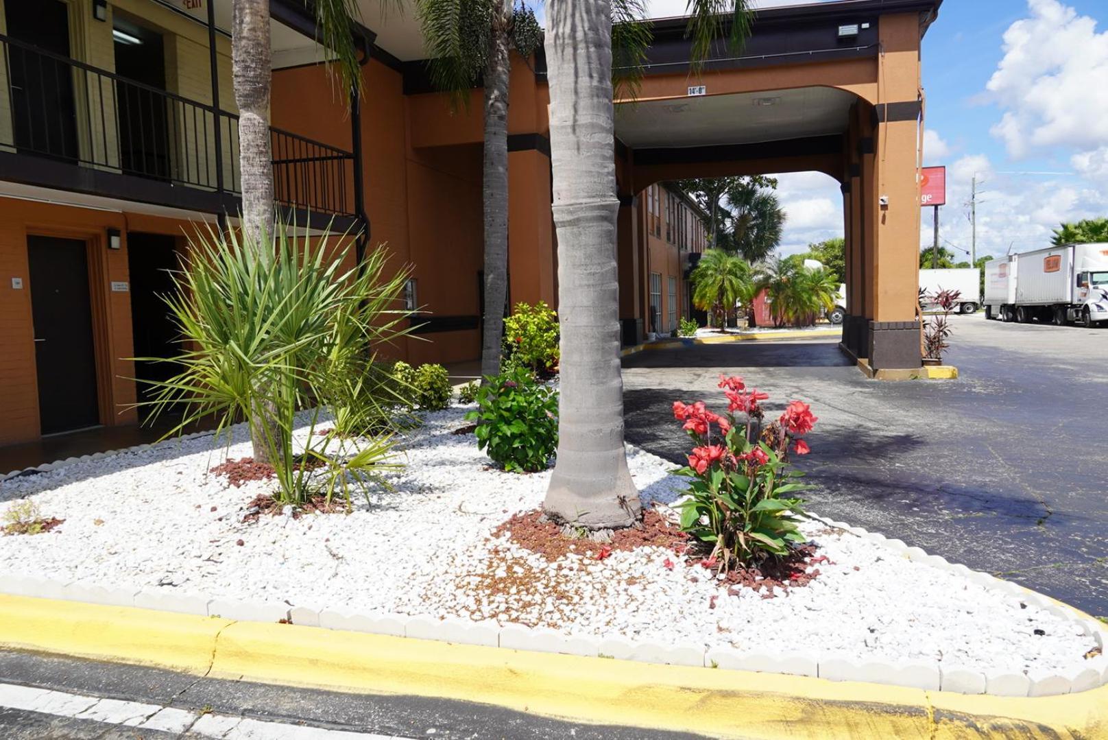 Econo Lodge Jacksonville South photo 27